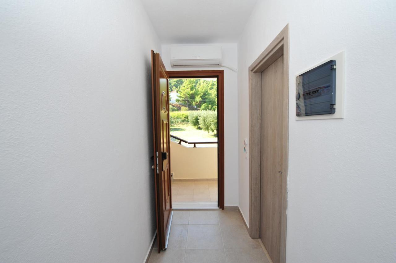 Skentos Apartments Sea View Polychrono Luaran gambar